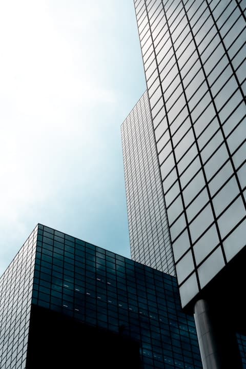 Banking & Finance